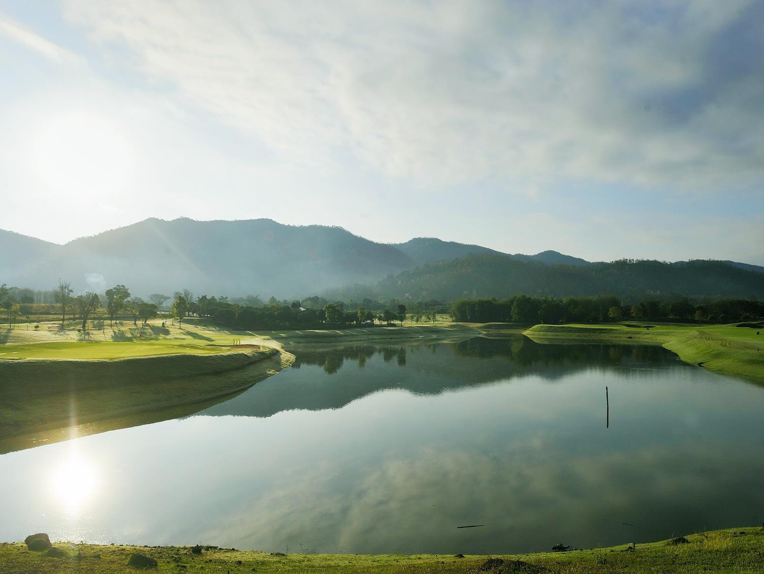 Chiangmai Highlands Golf And Spa Resort Mae On Екстериор снимка