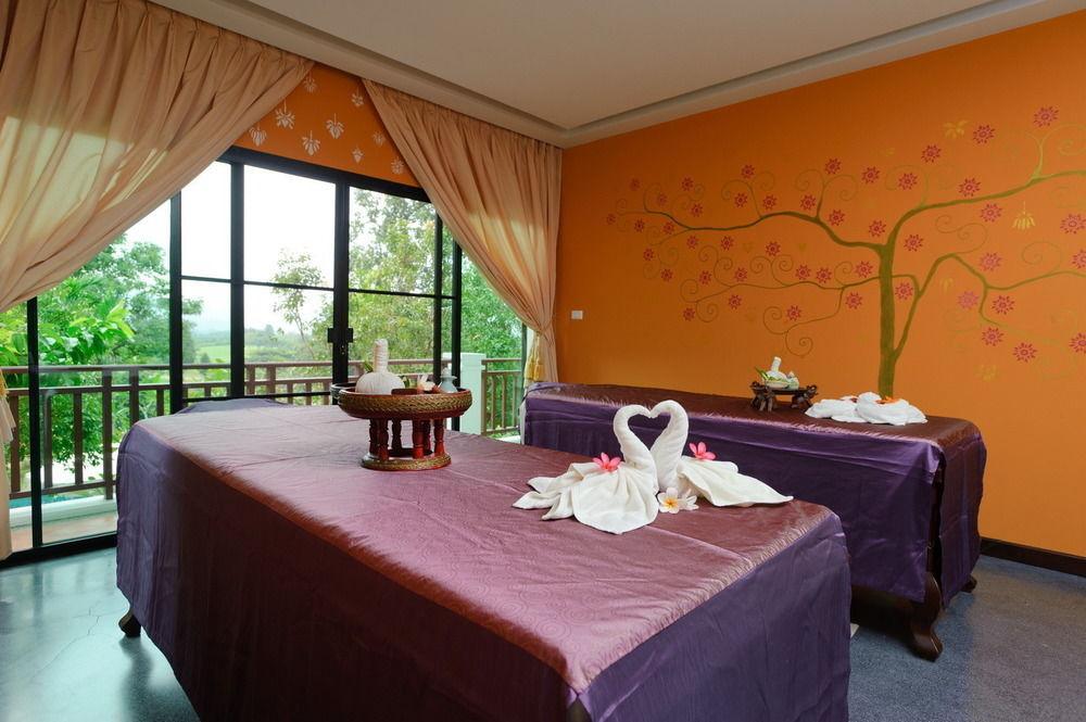 Chiangmai Highlands Golf And Spa Resort Mae On Екстериор снимка