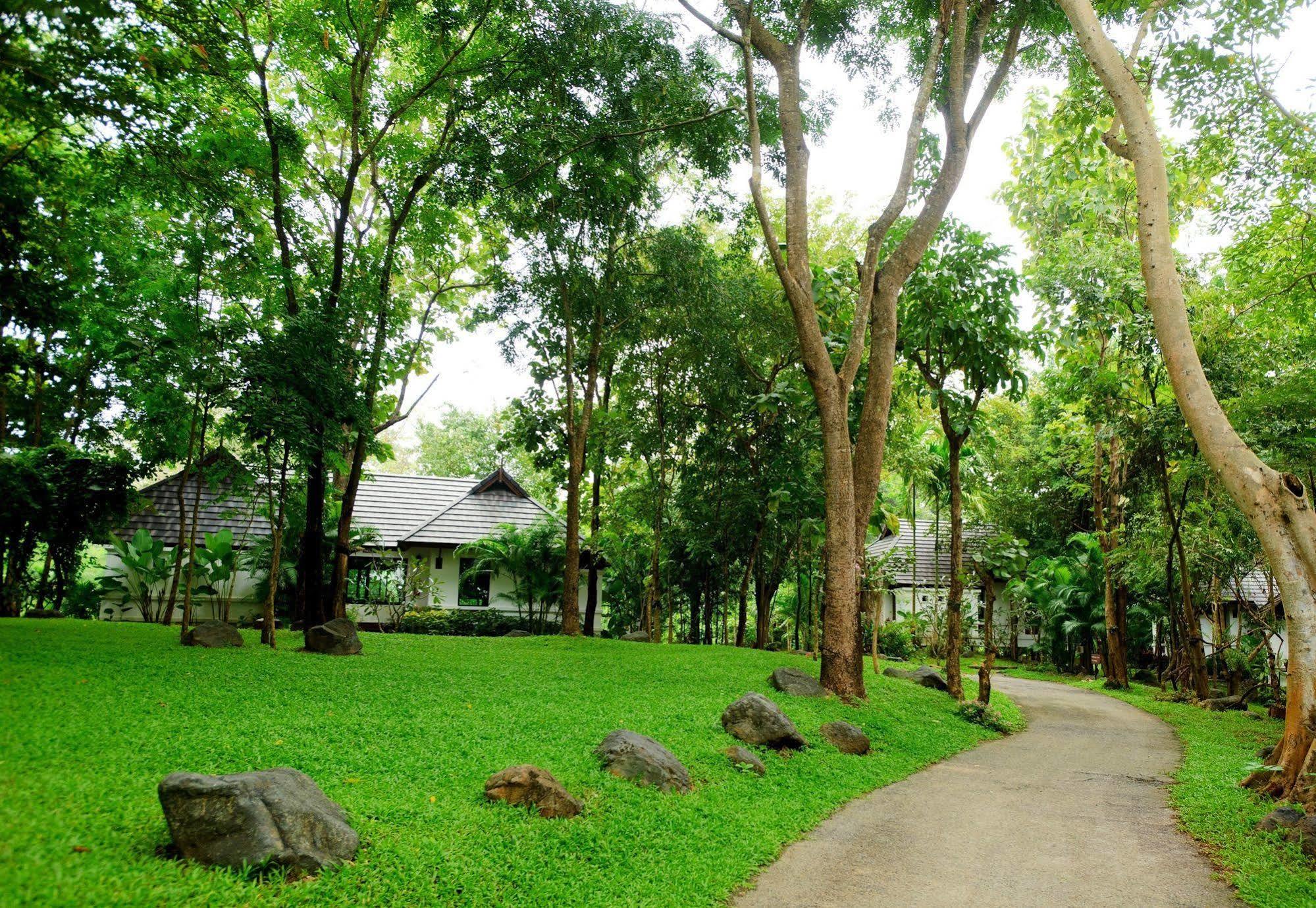 Chiangmai Highlands Golf And Spa Resort Mae On Екстериор снимка
